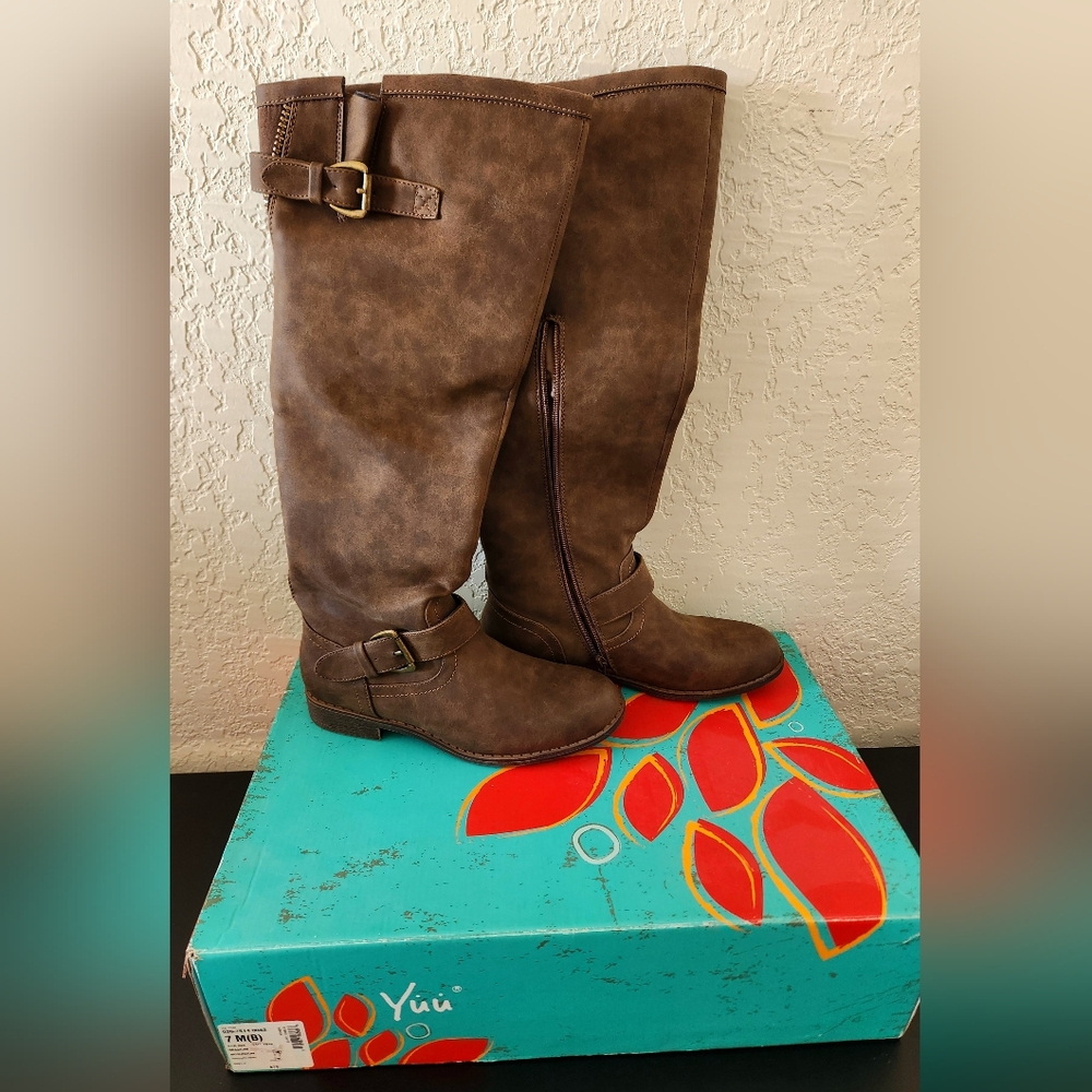 Yuu Women's Knee Brown Boots Worn Once